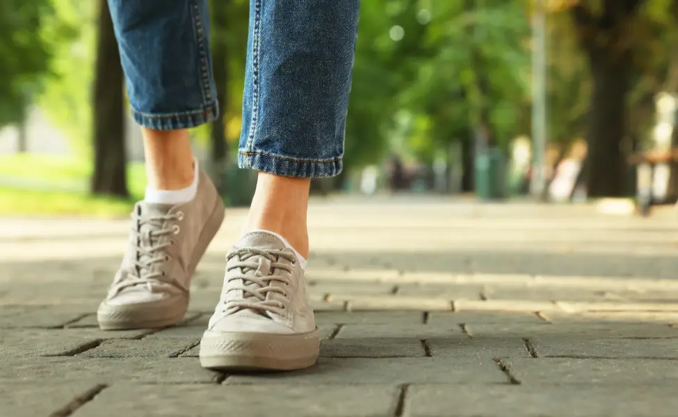 comfortable walking shoes